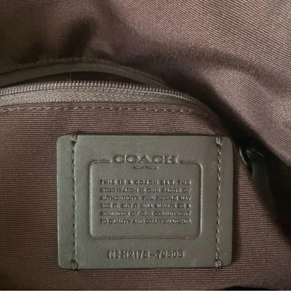 Coach Gallery Tote Bag Ivy Green Crossgrain Leather + Keychain/Charm - Picture 7 of 8